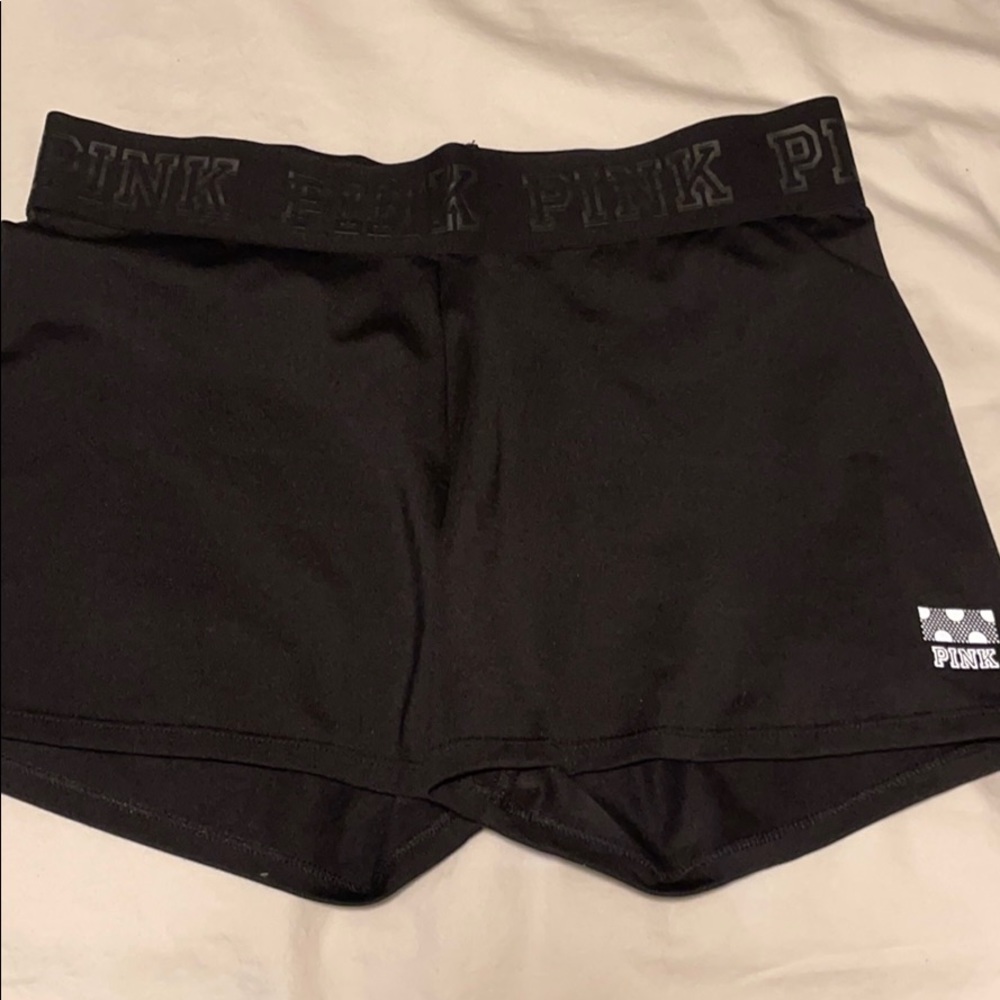 Black Victoria’s Secret pink ultimate yoga short M